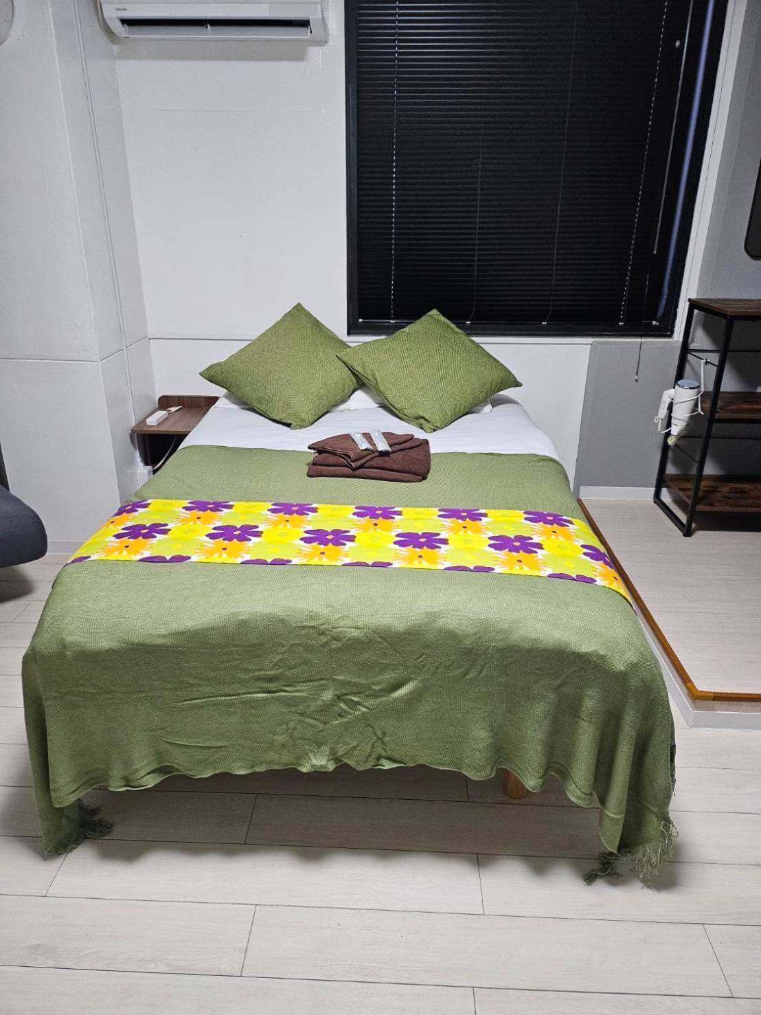 Yoneyama 2f Apartment Osaka